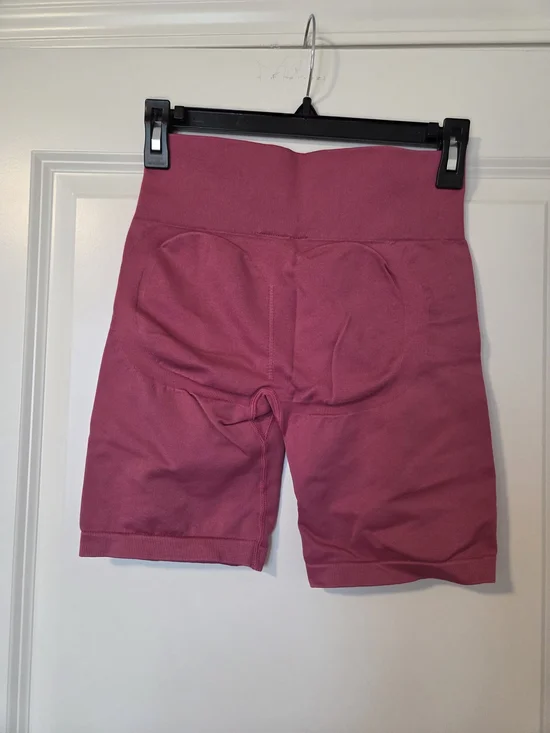 Bo + Tee Raspberry Workout Set - Picture 2 of 3